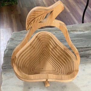 Collapsible Wooden Pear-shaped Fruit Basket